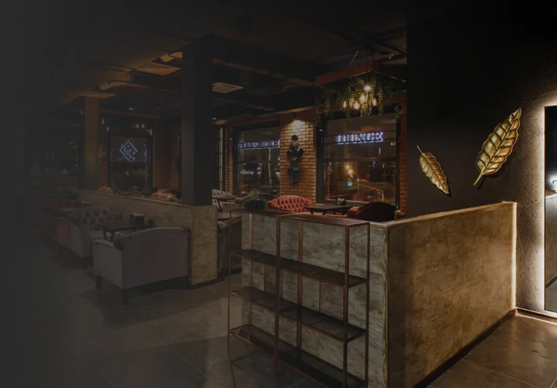 Интерьер барной зоны T&S Lounge